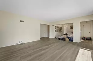 5644 N Paradise Ln, Glendale, WI 53209 - Photo 16
