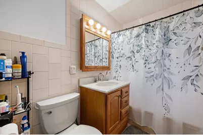 5644 N Paradise Ln, Glendale, WI 53209 - Photo 28