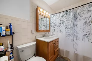 5644 N Paradise Ln, Glendale, WI 53209 - Photo 28