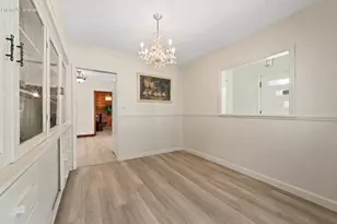 5644 N Paradise Ln, Glendale, WI 53209 - Photo 10