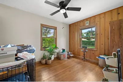 5644 N Paradise Ln, Glendale, WI 53209 - Photo 20
