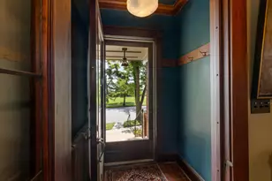 2625 N Wahl Ave, Milwaukee, WI 53211 - Photo 26