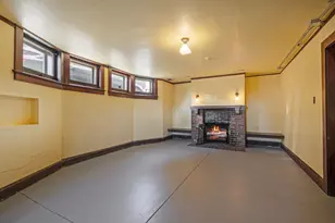 2625 N Wahl Ave, Milwaukee, WI 53211 - Photo 32