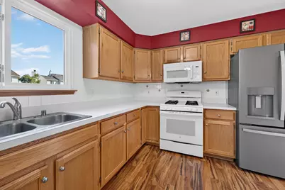 9820  70th St, Kenosha, WI 53142 - Photo 10