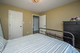 4011 W Whispering Ridge Pass, Franklin, WI 53132 - Photo 22