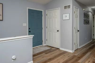 4011 W Whispering Ridge Pass, Franklin, WI 53132 - Photo 4