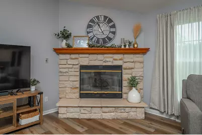 4011 W Whispering Ridge Pass, Franklin, WI 53132 - Photo 6