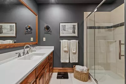 2516 N 90th St, Wauwatosa, WI 53226 - Photo 28