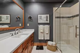 2516 N 90th St, Wauwatosa, WI 53226 - Photo 28