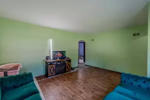 3221 W Oklahoma Ave, Milwaukee, WI 53215 - Photo 6