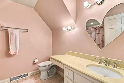 9648 N Columbia Dr, Mequon, WI 53092 - Photo 56