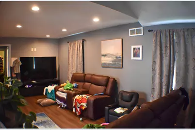 9301 W Greenfield Ave, Milwaukee, WI 53214 - Photo 38
