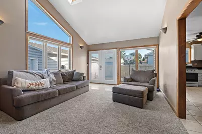 1525 S 25th St, Manitowoc, WI 54220 - Photo 24