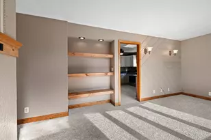 1525 S 25th St, Manitowoc, WI 54220 - Photo 10