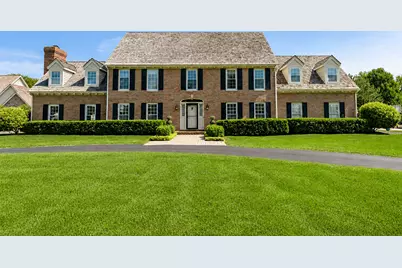 10434 N Haddonstone Pl, Mequon, WI 53092 - Photo 1