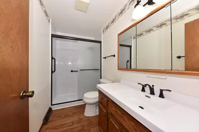 106  Tamarack Cir, Hartford, WI 53027 - Photo 12