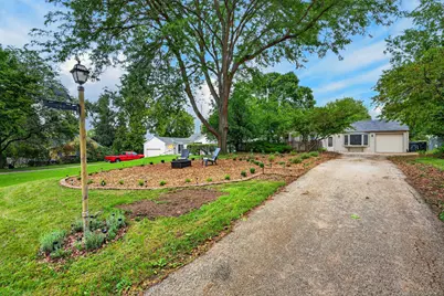 744 N 115th St, Wauwatosa, WI 53226 - Photo 24