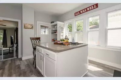2572 S Howell Ave, Milwaukee, WI 53207 - Photo 24