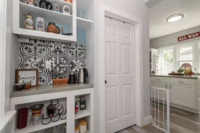 2572 S Howell Ave, Milwaukee, WI 53207 - Photo 28