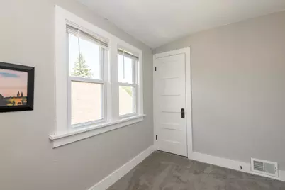 2572 S Howell Ave, Milwaukee, WI 53207 - Photo 30