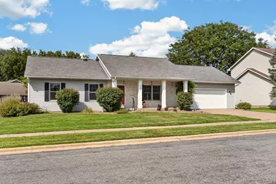 1907  Evenson Dr, Onalaska, WI 54650 - Photo 2