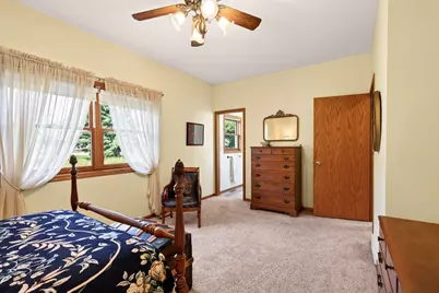 1907  Evenson Dr, Onalaska, WI 54650 - Photo 14