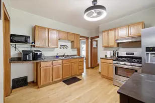 3331 W Lapham St, Milwaukee, WI 53215 - Photo 12