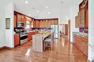 1774 Regal Ct, Oconomowoc, WI 53066 - Photo 8