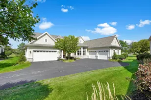 1774 Regal Ct, Oconomowoc, WI 53066 - Photo 2