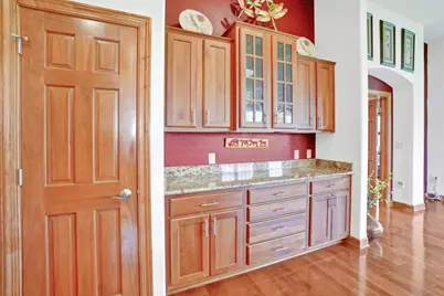 1774  Regal Ct, Oconomowoc, WI 53066 - Photo 10