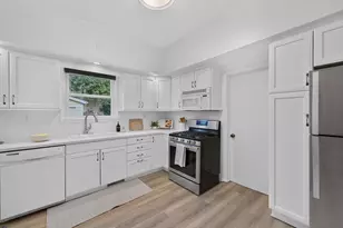 1526 Wisconsin Ave, Racine, WI 53403 - Photo 16