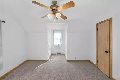 1641 S 81st St, West Allis, WI 53214 - Photo 14