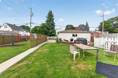 1641 S 81st St, West Allis, WI 53214 - Photo 20