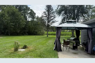 223 W State Rd, North Prairie, WI 53153 - Photo 6