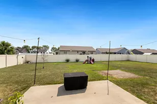 1912 McGilvray Way, Holmen, WI 54636 - Photo 30