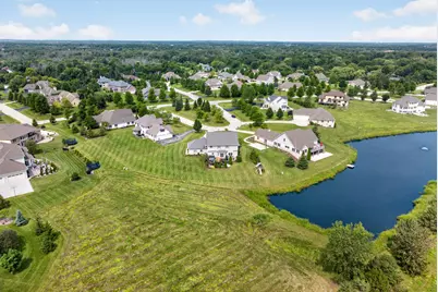 1347 W Stillwater Cir, Mequon, WI 53092 - Photo 38