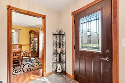 2214  Fairmont St, Manitowoc, WI 54220 - Photo 6