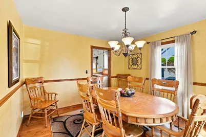 2214  Fairmont St, Manitowoc, WI 54220 - Photo 18