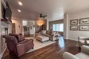 3607 Oak Valley Ln, Waukesha, WI 53188 - Photo 8