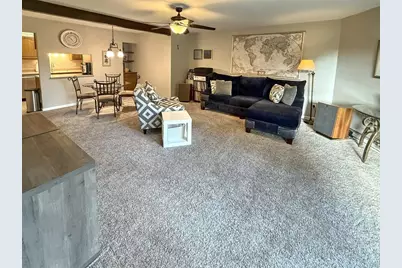 W170N11411  Armada Dr #5, Germantown, WI 53022 - Photo 4