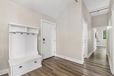 281  Victorian Village Dr #31, Elkhart Lake, WI 53020 - Photo 4