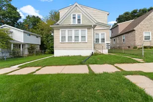 1324 Marquette Ave, South Milwaukee, WI 53172 - Photo 2