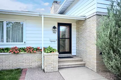 65  6th St, Winona, MN 55987 - Photo 2