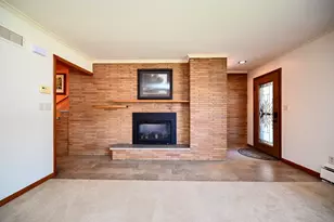65 6th St, Winona, MN 55987 - Photo 4