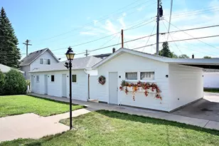 65 6th St, Winona, MN 55987 - Photo 40