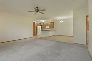 7156 Parkside Ln, Racine, WI 53406 - Photo 4