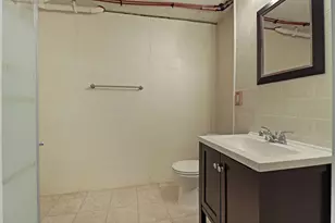 7156 Parkside Ln, Racine, WI 53406 - Photo 20