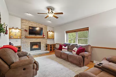 2910  Northbridge Dr, Racine, WI 53404 - Photo 10