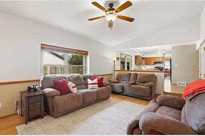 2910  Northbridge Dr, Racine, WI 53404 - Photo 12