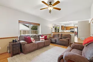 2910 Northbridge Dr, Racine, WI 53404 - Photo 12